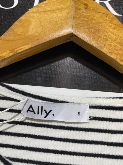 ALLY |S| BUST 14| B26| FASHION STRIPED RIBBED CREW NECK TEE