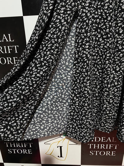 SHEIN |L| WAIST 29| B27| WOMEN'S PREMIUM BLACK & WHITE FLORAL MAXI SKIRT