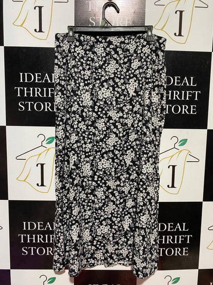 DOTTI |XL| WAIST 32| B27| BLACK AND WHITE DITSY FLORAL MIDI SKIRT WITH SIDE SLIT