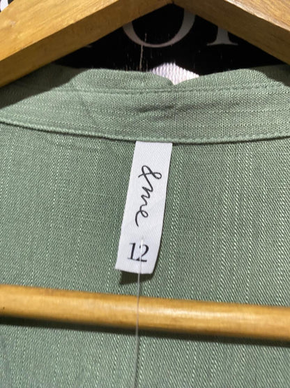 & ME |XL| BUST 22| B26| SAGE GREEN TIERED BUTTON-DOWN SHIRT DRESS