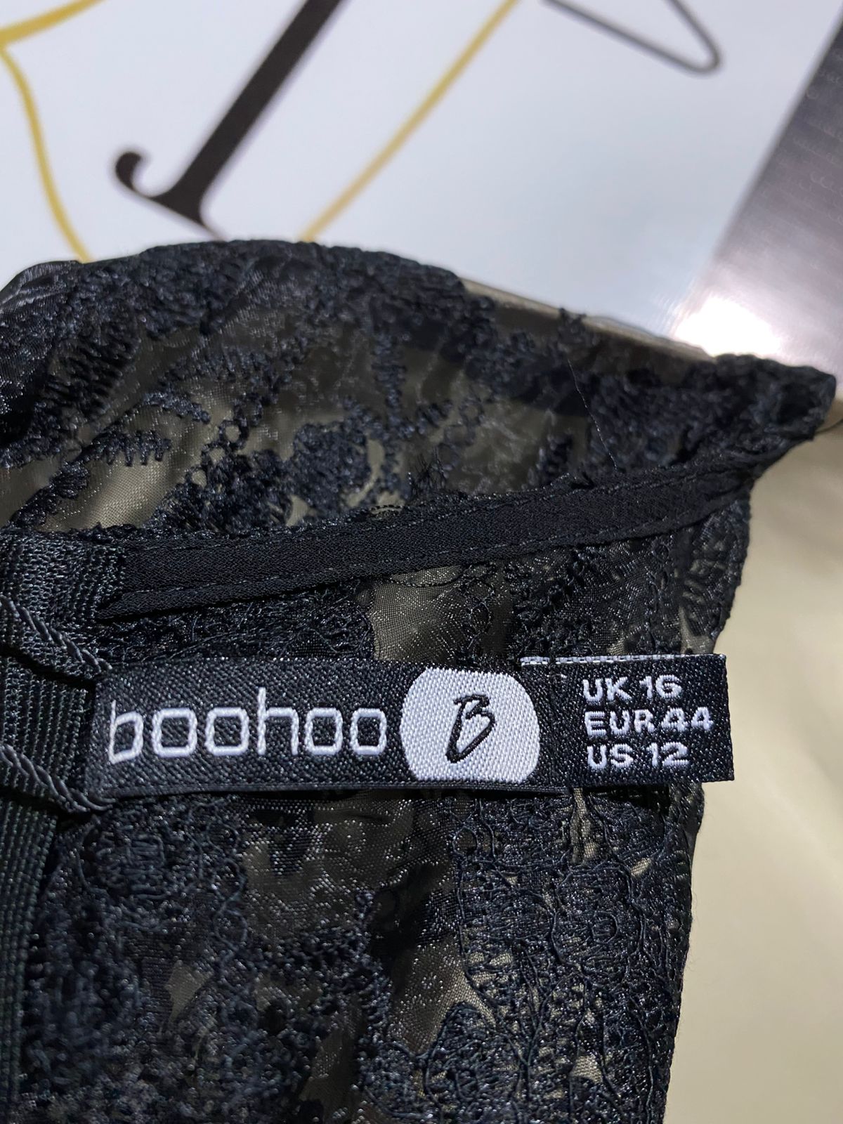 BOOHOO |L| BUST 21| B26| PREMIUM SHEER EMBROIDERED LACE MAXI DRESS