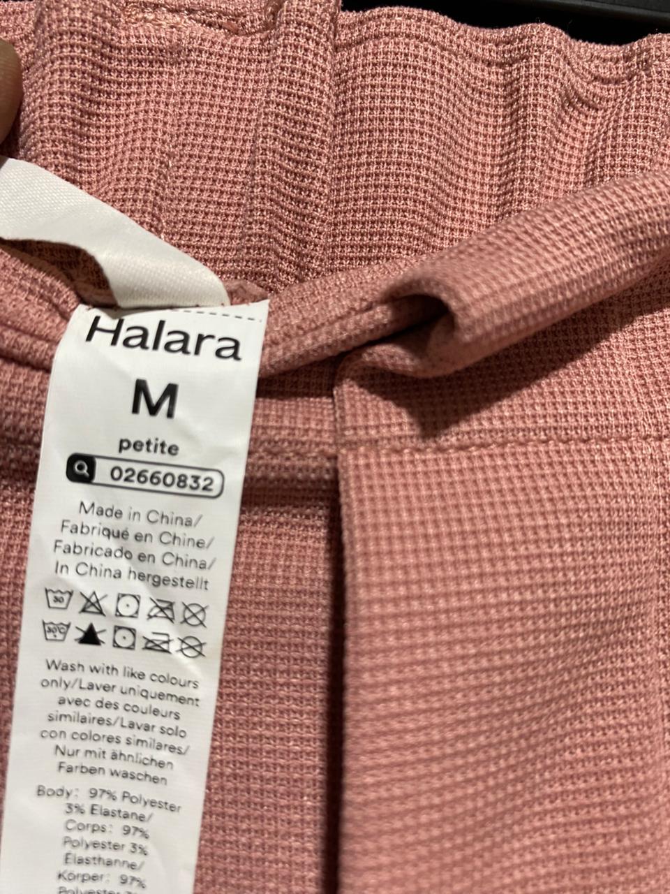 HALARA |M| WAIST 28| B26| PREMIUM HIGH-WAISTED WIDE-LEG PLEATED TROUSERS