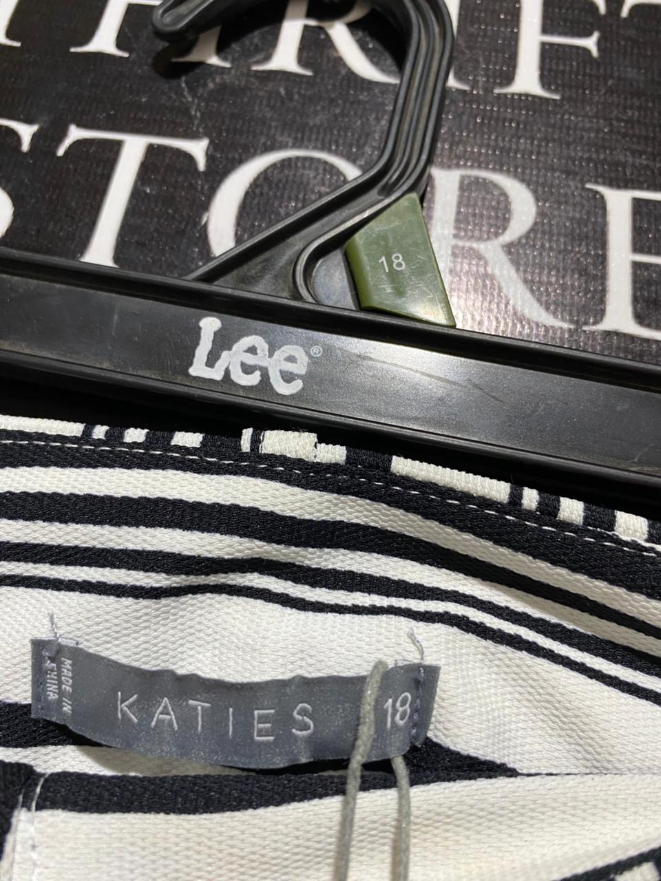 KATIES |XXL| WAIST 38| B26| VERTICAL STRIPED WIDE-LEG TROUSERS