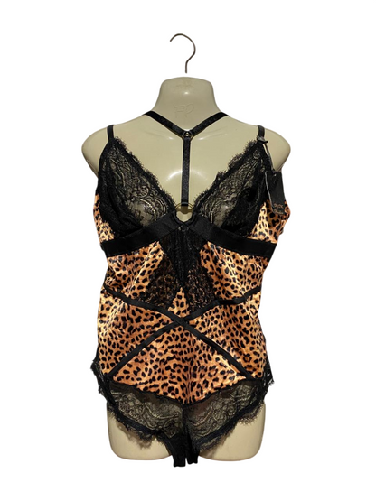 CITY CHIC |S| BUST 18| B27| LEOPARD PRINT LACE DETAIL BODYSUIT