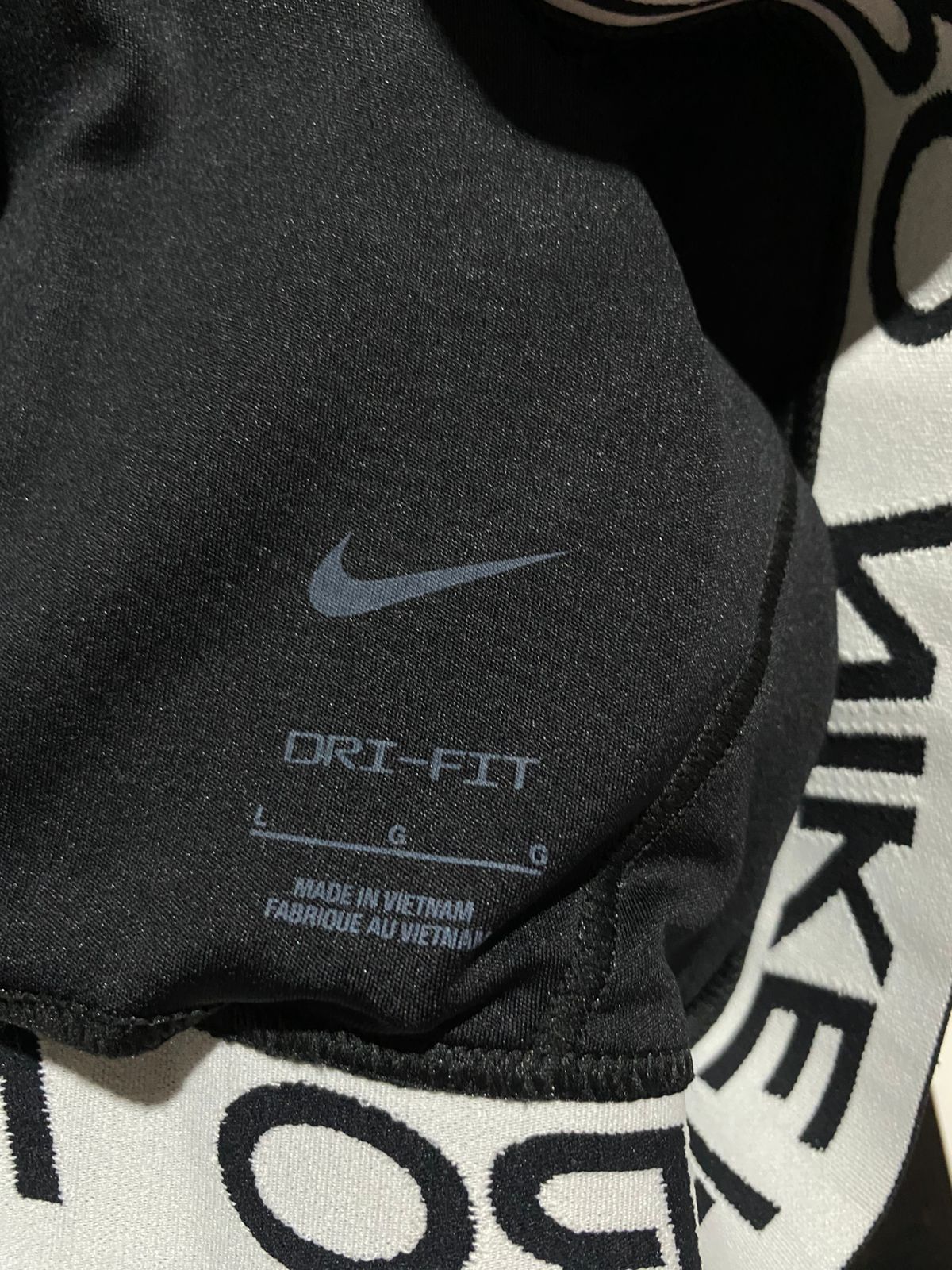 NIKE PRO |L| BUST 15| B28| WOMEN BLACK CROSSBACK SPORTS BRA