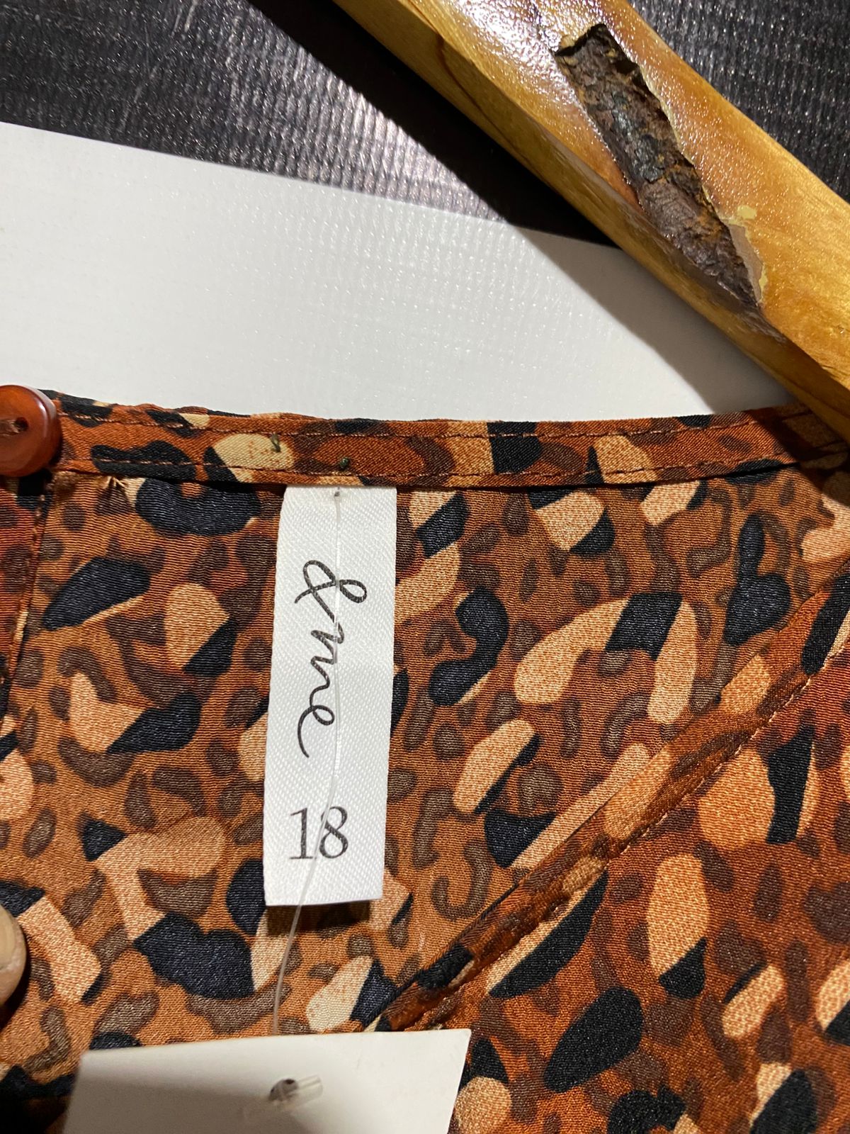& ME |XL| BUST 23| B28| WOMEN LEOPARD ANIMAL PRINT LONG SLEEVE BLOUSE