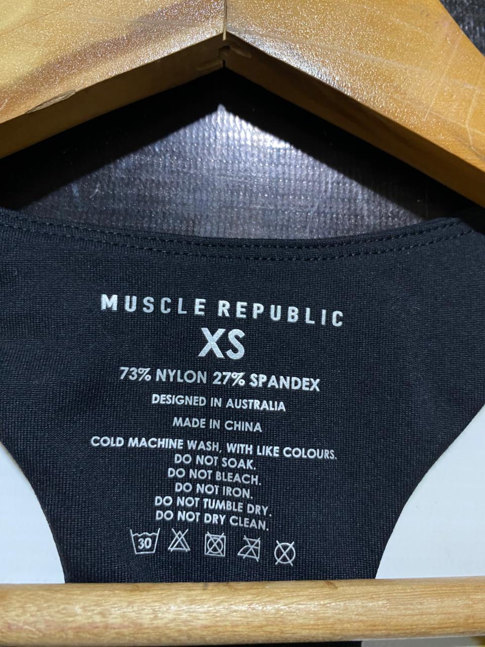 MUSCLE REPUBLIC |XS| BUST 13| B27| PREMIUM SPORTS BRA / ATHLETIC TOP