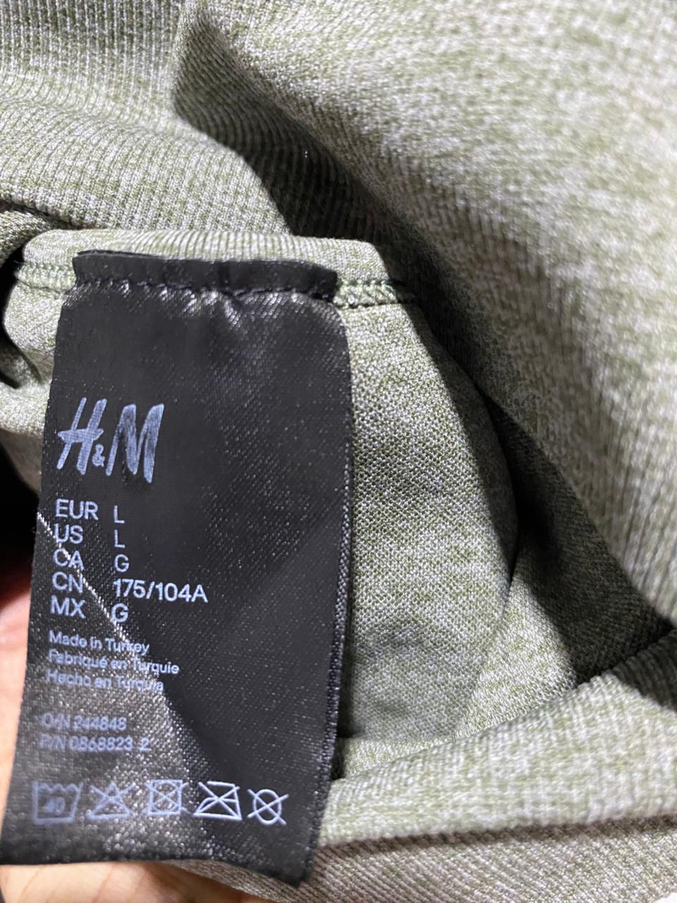 H&M |L| BUST 15| B27| WOMEN PREMIUM SEAMLESS RIBBED COMFORT SPORTS BRA