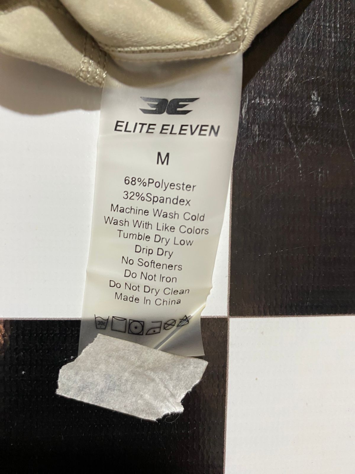 ELITE ELEVEN |M| BUST 15| B29| SQUATWOLF WOMEN'S LAB36 CROP T-SHIRT / WORKOUT TOP
