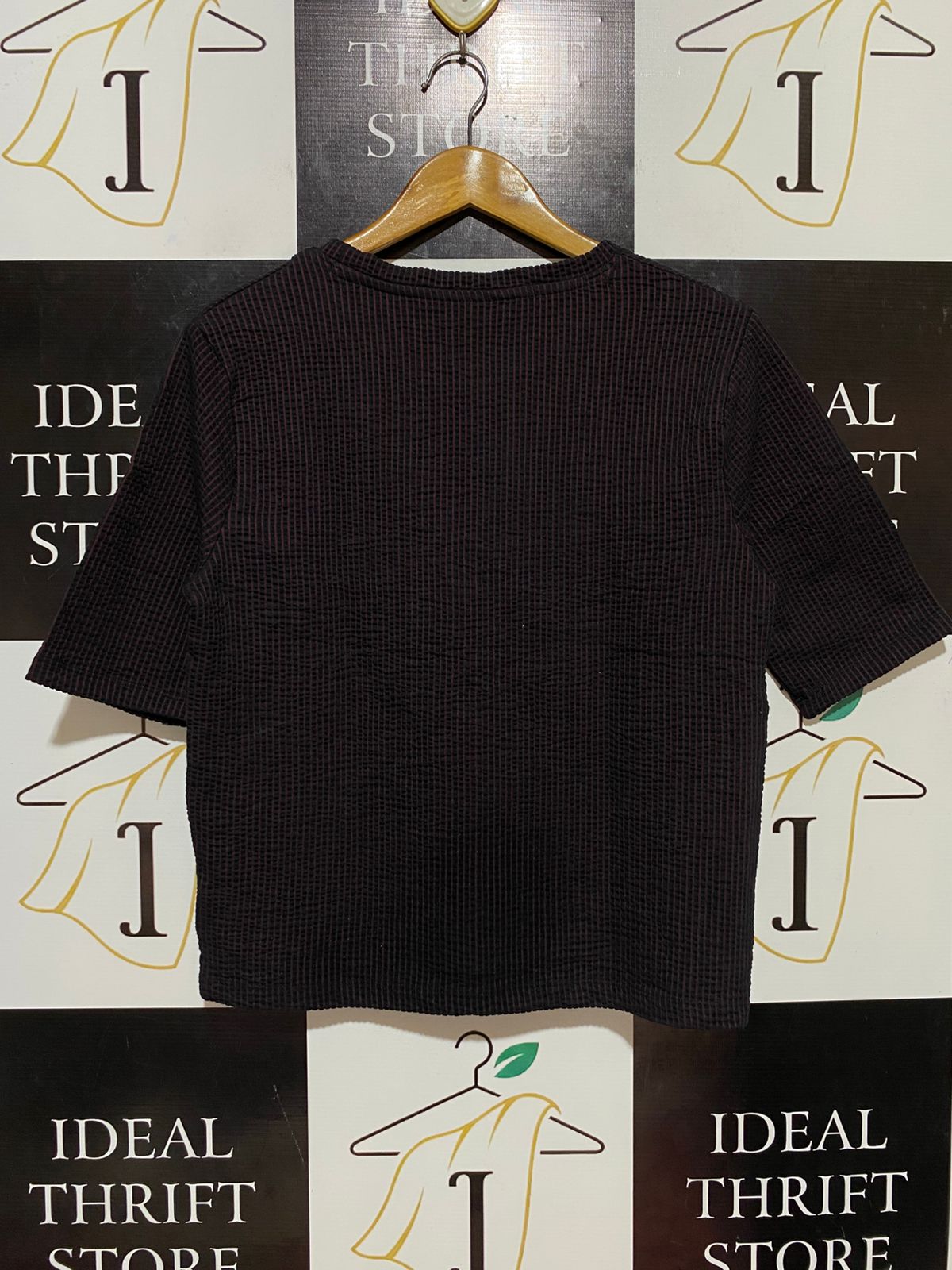 MAX |M| BUST 18| B29| WOMEN'S TEXTURED STRETCH SHORT SLEEVE CASUAL TOP / T-SHIRT