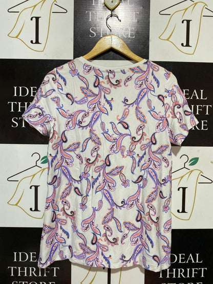 BLUE ILLUSION |M| BUST 18| B29| PAISLEY PRINT SCOOP NECK T-SHIRT