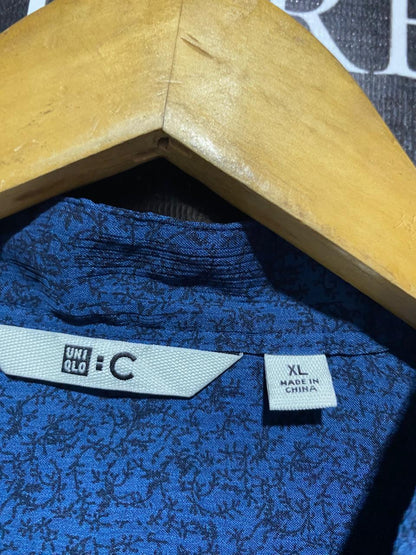 UNIQLO |XL| BUST FREE| B28| ABSTRACT PRINT BUTTON-DOWN BLOUSE