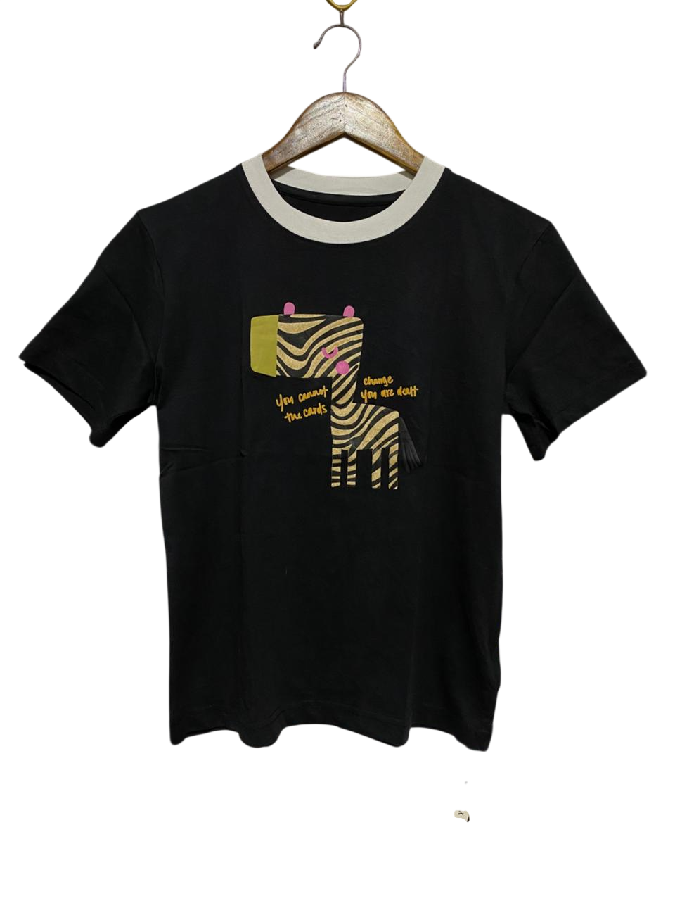 YUYXU |M| BUST 18| B29| BLACK RINGER TEE WITH GRAPHIC ZEBRA PRINT AND QUOTE