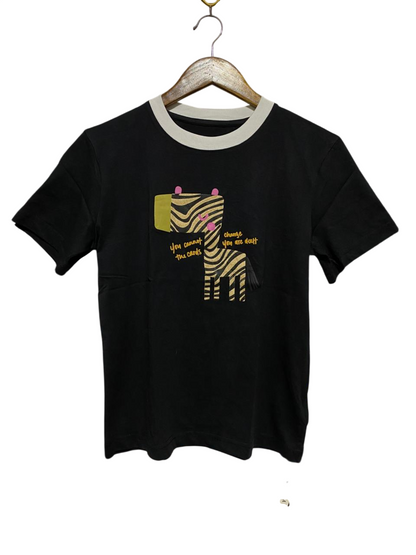 YUYXU |M| BUST 18| B29| BLACK RINGER TEE WITH GRAPHIC ZEBRA PRINT AND QUOTE