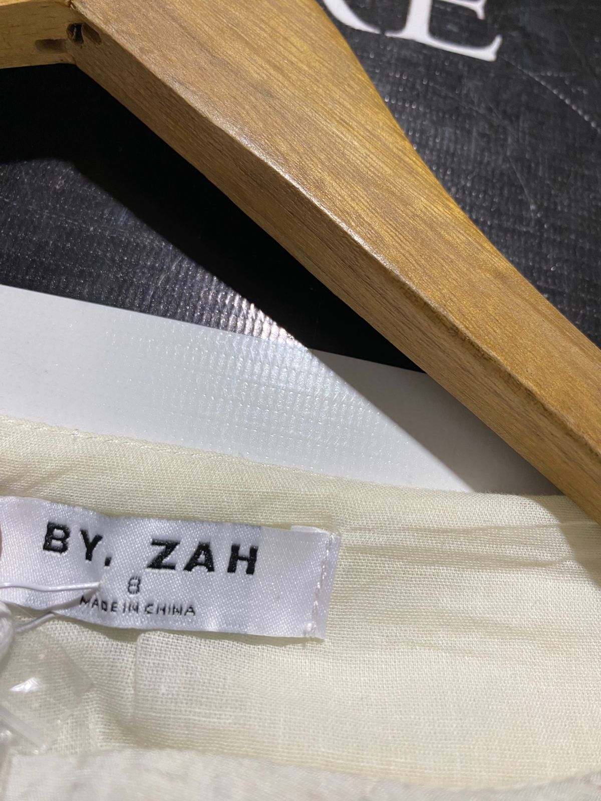 BY ZAH |S| BUST 16| B29| IVORY TEXTURED ASYMMETRICAL SLEEVELESS TOP