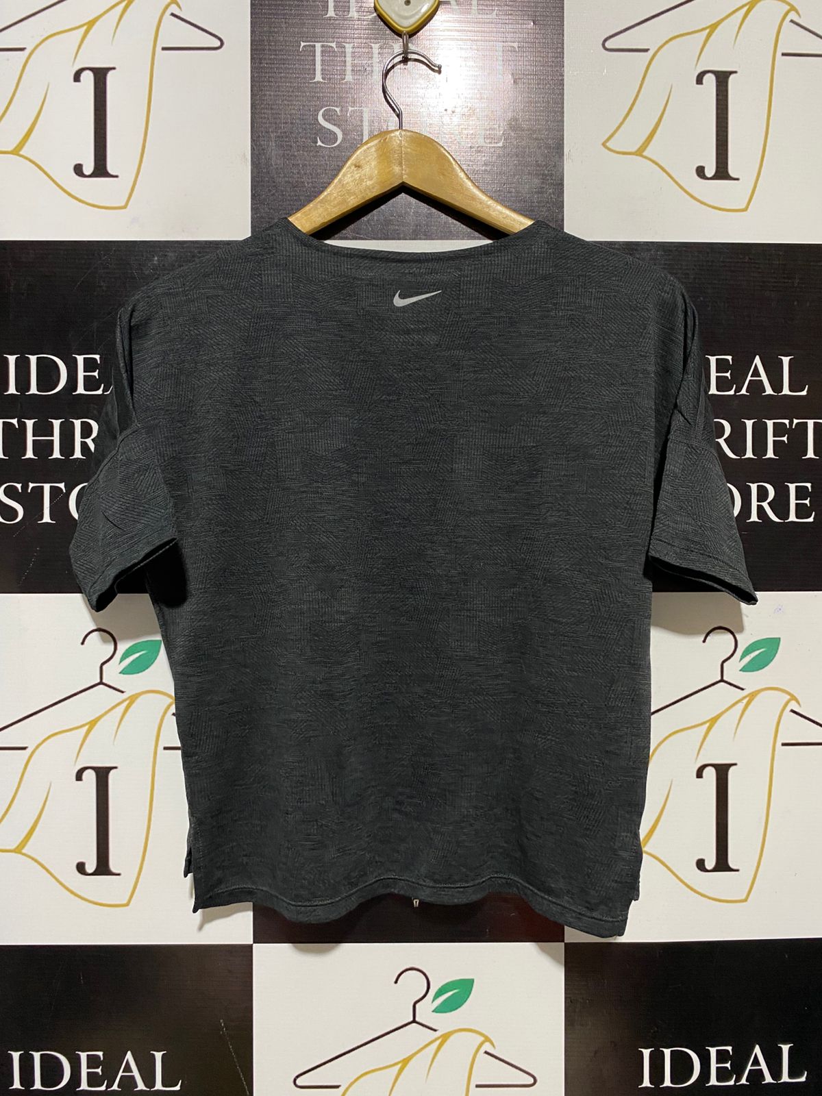 NIKE |XS| BUST FREE| B29| CHARCOAL GREY DRI-FIT ACTIVEWEAR TRAINING T-SHIRT
