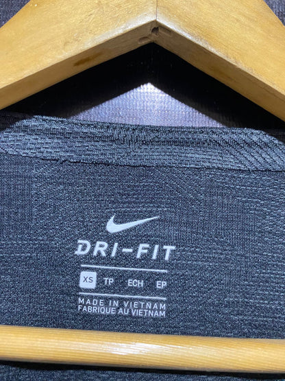 NIKE |XS| BUST FREE| B29| CHARCOAL GREY DRI-FIT ACTIVEWEAR TRAINING T-SHIRT