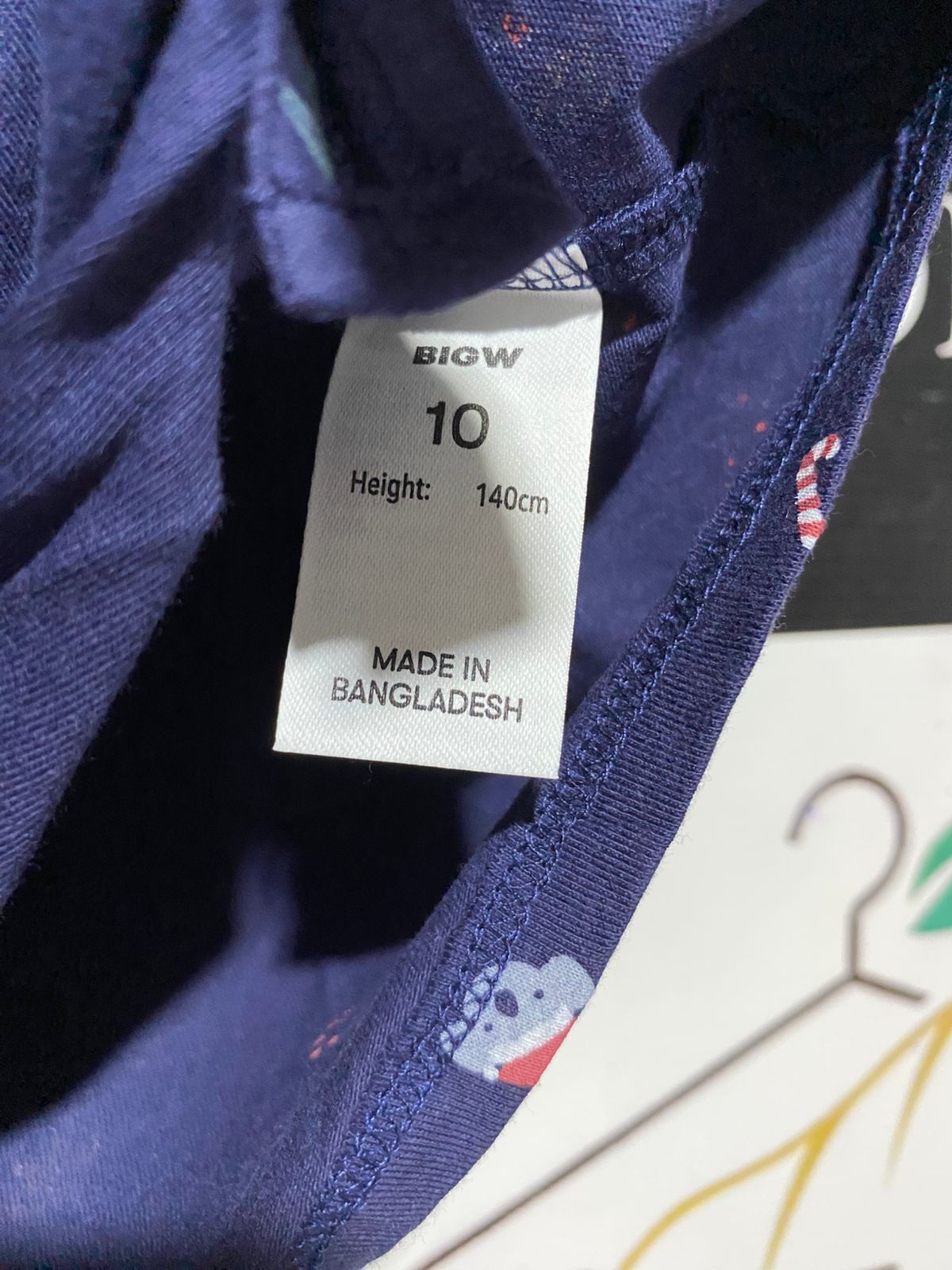 BIGW |M| BUST 16| B29| NAVY BLUE CHRISTMAS THEMED FRONT-TIE CASUAL CROP TEE