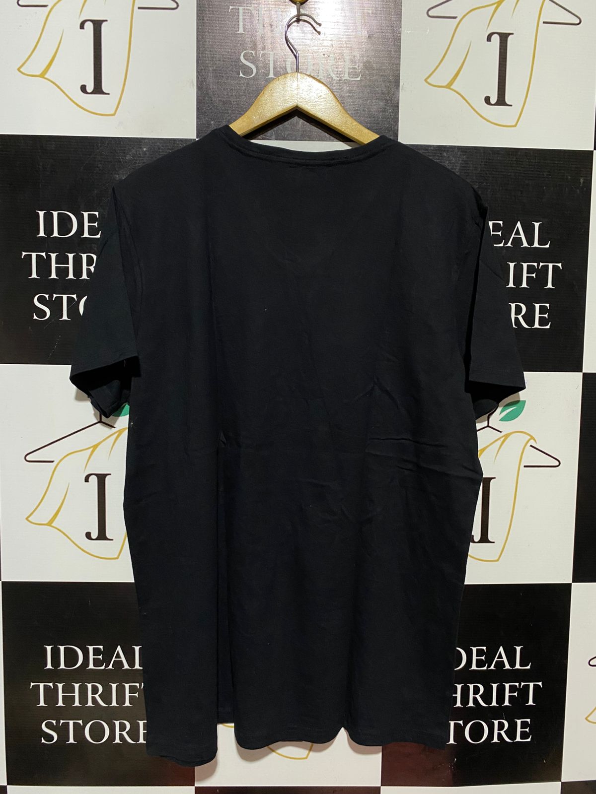 BRILLIANT BASICS |XL| BUST 23| B29| BLACK V-NECK CLASSIC CASUAL TEE SHIRT