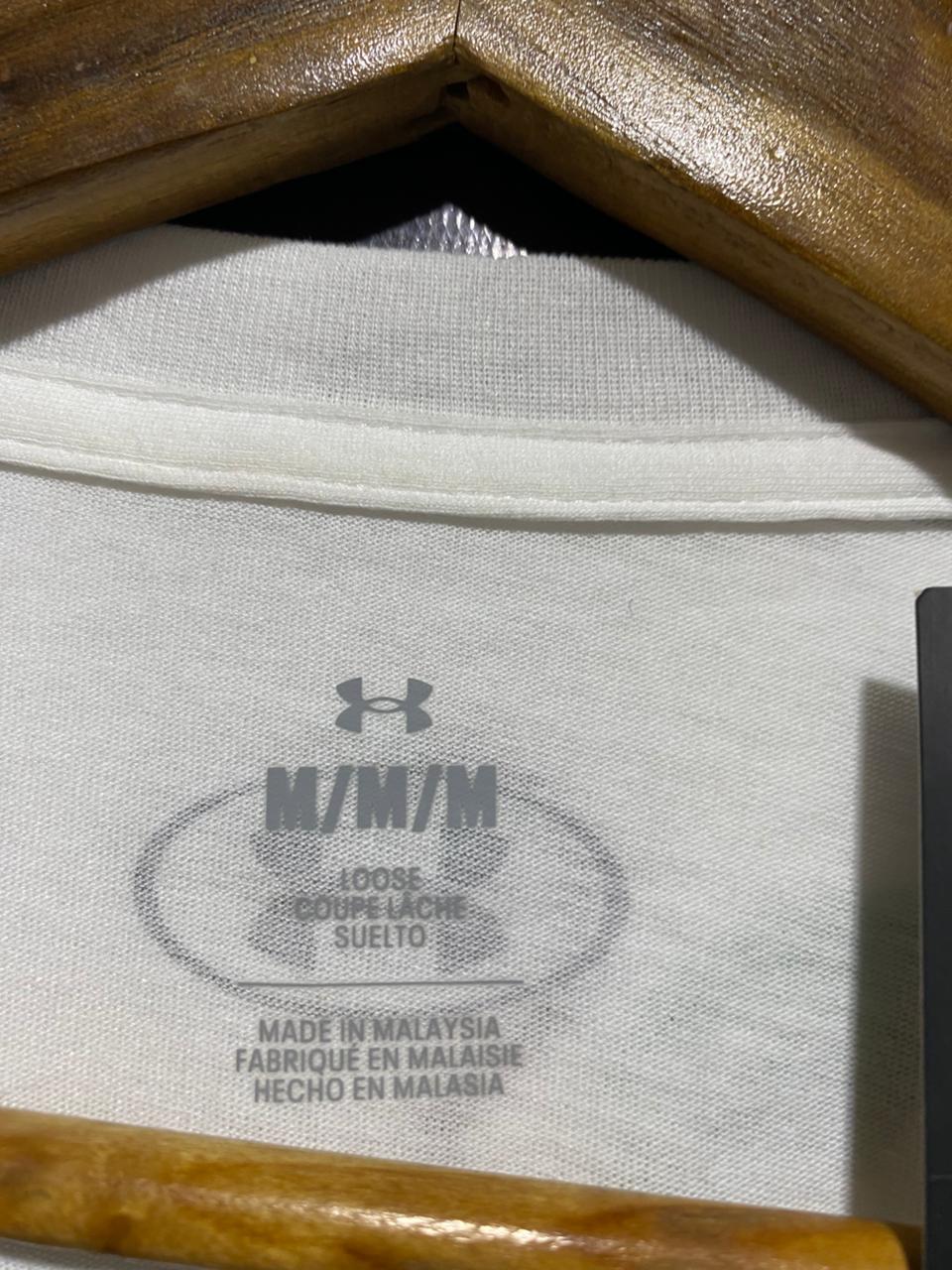 UNDER ARMOUR |M| BUST 24| B30| CROP SHORT SLEEVE SPORTS T-SHIRT