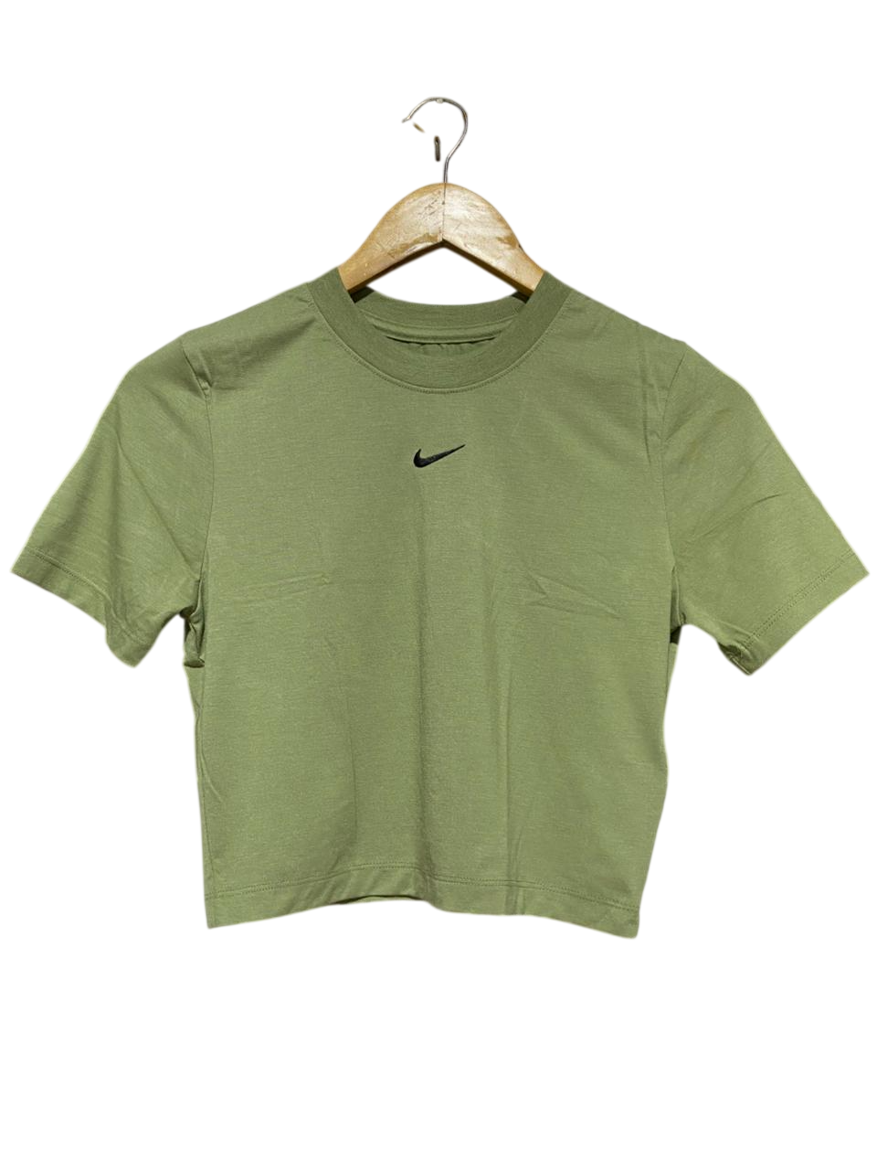 NIKE |S| BUST 16| B30| OLIVE GREEN CENTER SWOOSH CROP T-SHIRT