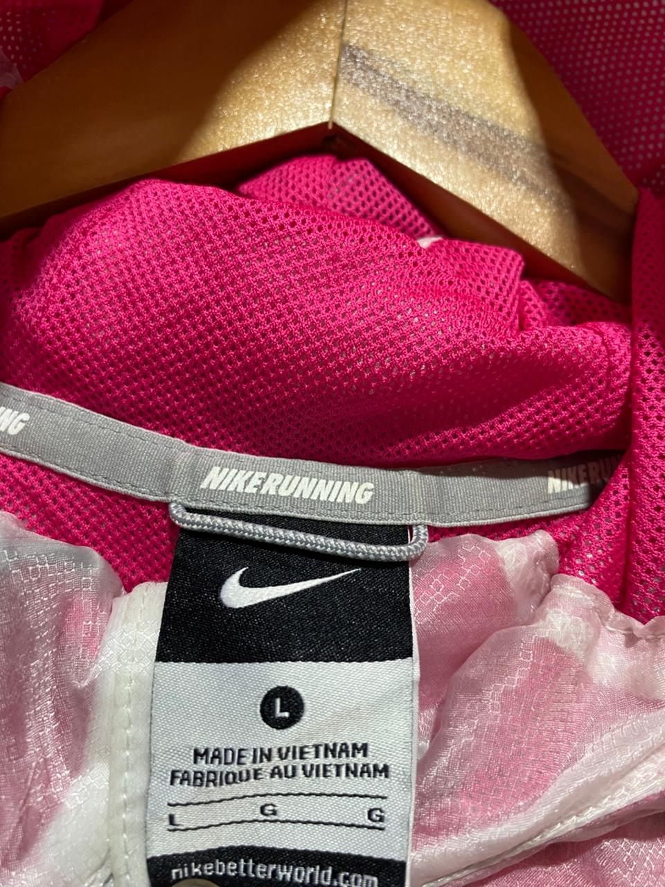 NIKE |L| BUST 21| B30| PINK AND WHITE WINDRUNNER HOODED JACKET