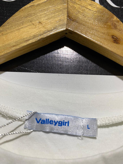 VALLEY GIRL |L| BUST 18| B30| WHITE T-SHIRT WITH LACE BRA PRINT