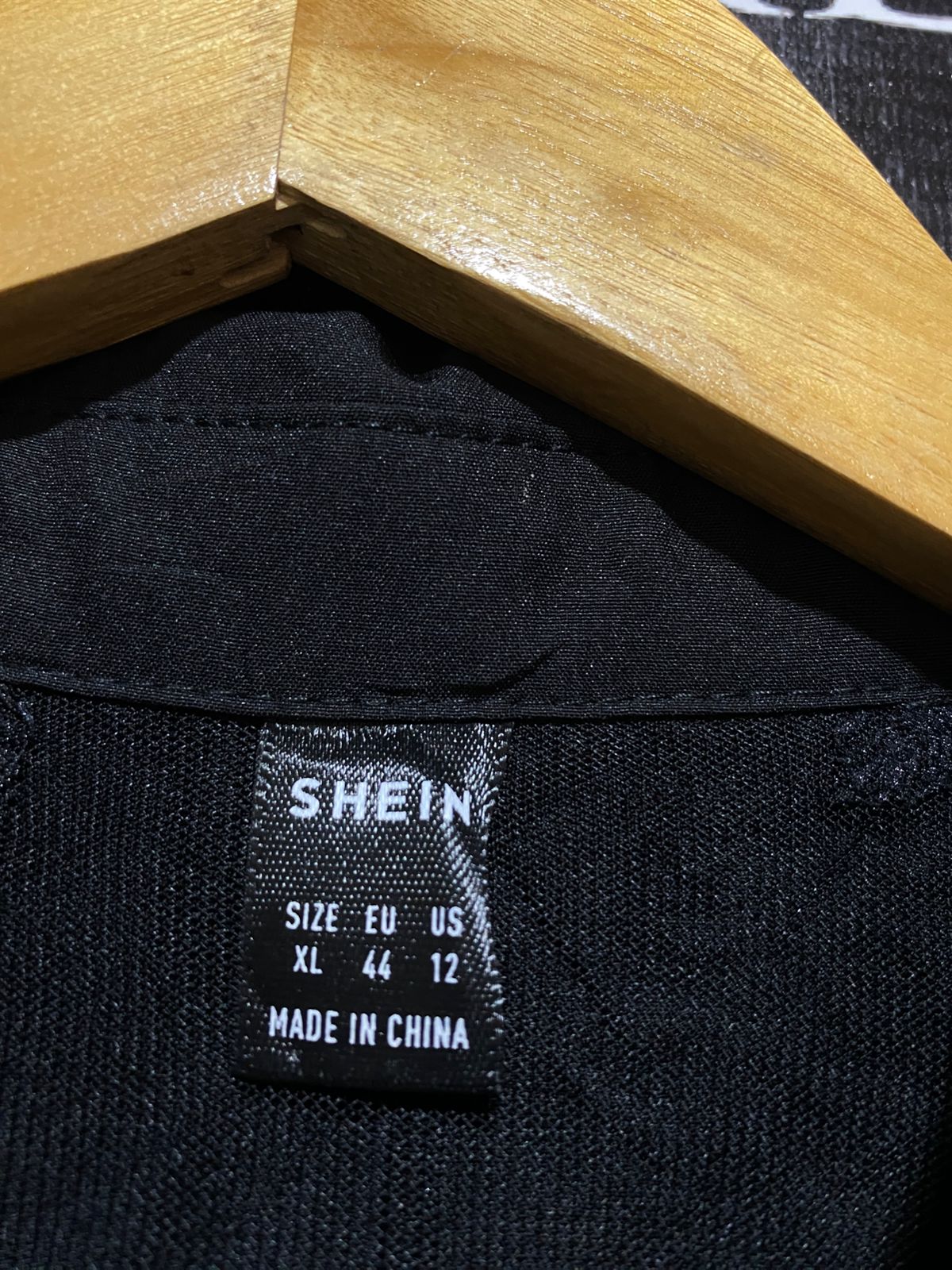 SHEIN |XL| BUST 22| B32| BLACK LONG SLEEVE BUTTON-DOWN SHIRT WITH LACE SIDE PANELS