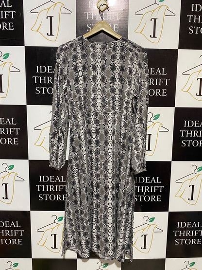 EMERGE |M| BUST 18| B32| MODERN SNAKESKIN PRINT LONG SLEEVE MAXI DRESS