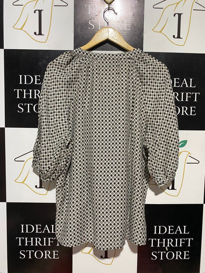 & ME |XL| BUST 22| B32| GEOMETRIC PRINT V-NECK TIE BLOUSE
