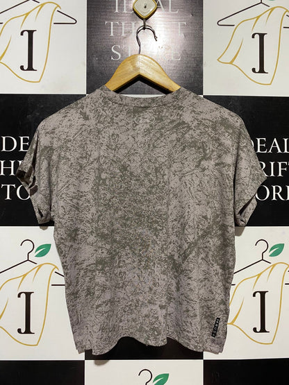 UNDER ARMOUR |XS| BUST FREE| B32| GREY MARBLE PRINT SPORTY T-SHIRT
