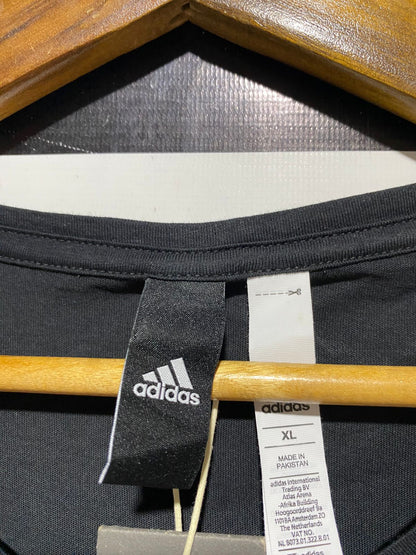 ADIDAS |XL| BUST 22| B32| BLACK BIG LOGO SPORTY GRAPHIC ACTIVEWEAR TEE