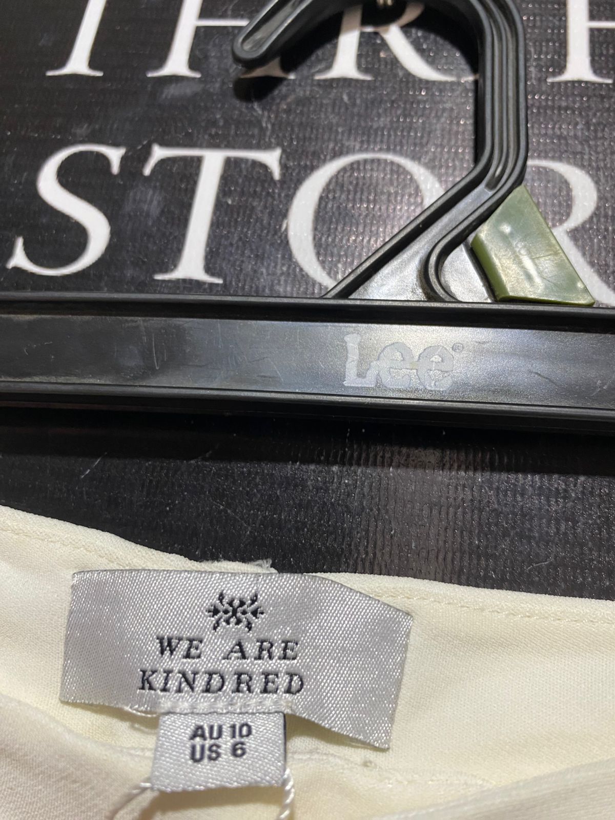KINDRED |M| WAIST 29| B32| CHIC OFF-WHITE TAILORED STRAIGHT-LEG FORMAL TROUSERS