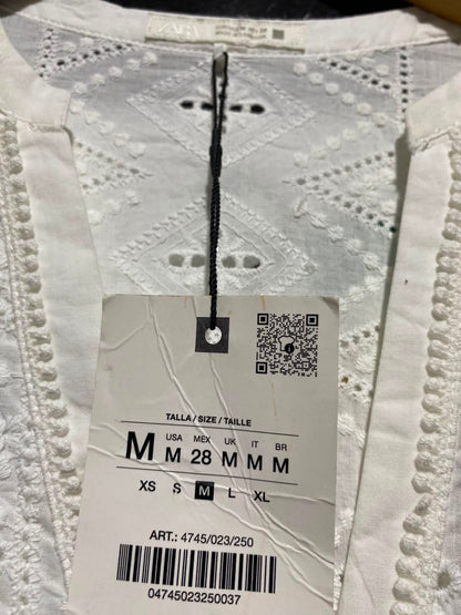 ZARA | M| BUST 20| B33| WHITE SCHIFFLI EMBROIDERED EYELET BUTTON-DOWN MIDI DRESS