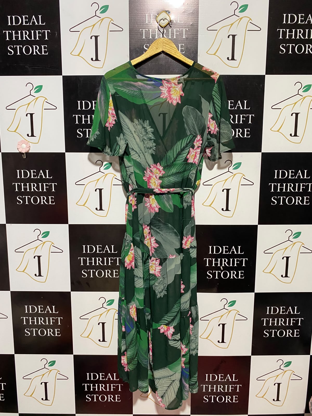 KATIES |XL| BUST FREE| B33| GREEN TROPICAL FLORAL PRINT TIERED MAXI DRESS WITH SELF-TIE WAIST