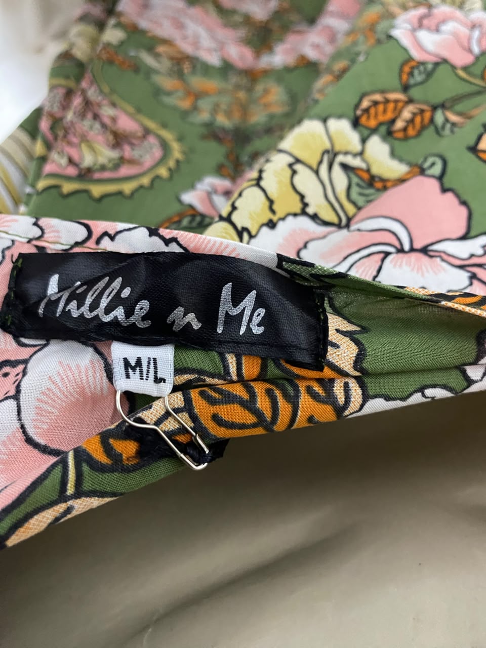 MILLIE N ME |M/L| BUST FREE| B33| SAGE GREEN ORIENTAL PEACOCK AND FLORAL PRINT FRONT-OPEN KIMONO MAXI CARDIGAN