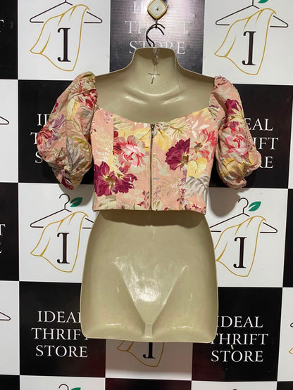 SHEIKE |S| BUST 16| B33| CHIC PINK FLORAL PUFF SLEEVE CROP TOP WITH CROSSED SWEETHEART NECKLINE
