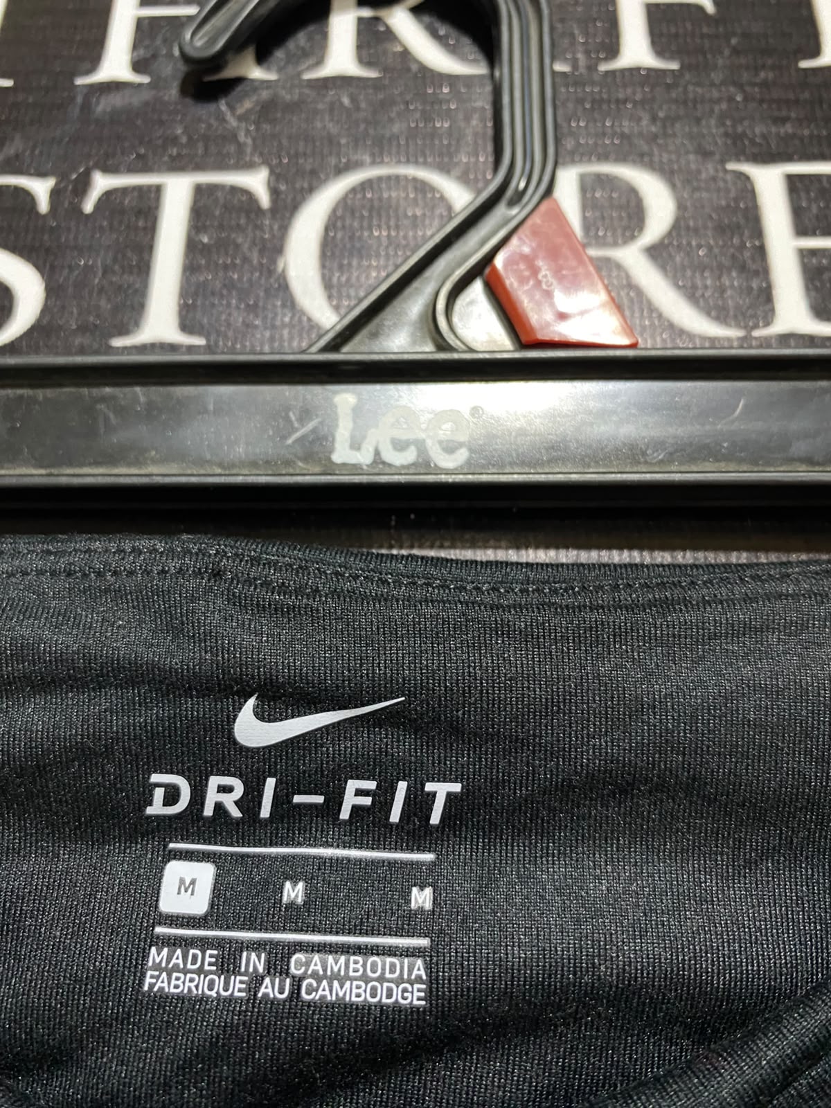 NIKE |M| WAIST 29| B33| BLACK PERFORMANCE ACTIVEWEAR LEGGINGS WITH SILVER SWOOSH