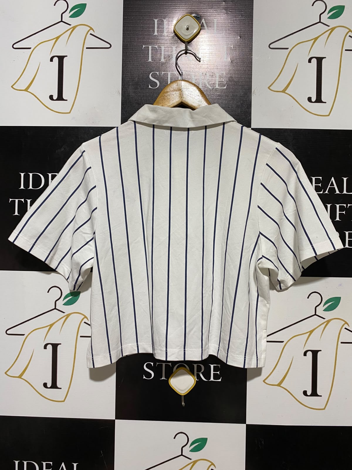 ZANDO |S| BUST 18| A2| WHITE VERTICAL STRIPED CROPPED POLO SHIRT