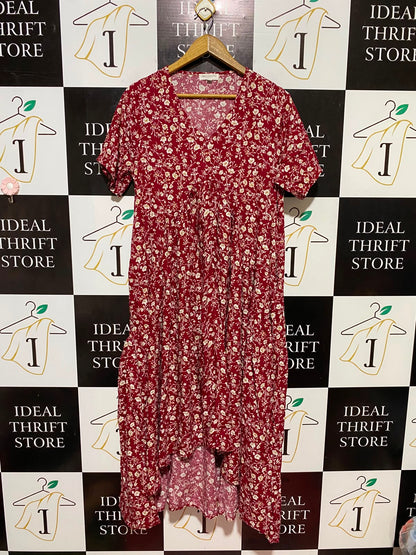 NEW U COLLECTION |M/L| BUST 19| B34| MAROON RED FLORAL PRINT SHORT SLEEVE MIDI DRESS