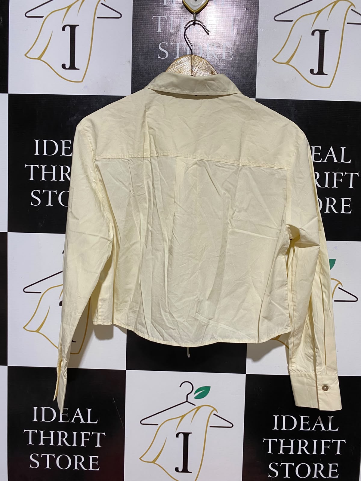 PEACEBIRD |M| BUST 20| B38| CHIC CREAM CROPPED BUTTON DOWN SHIRT WITH DETACHABLE TIE