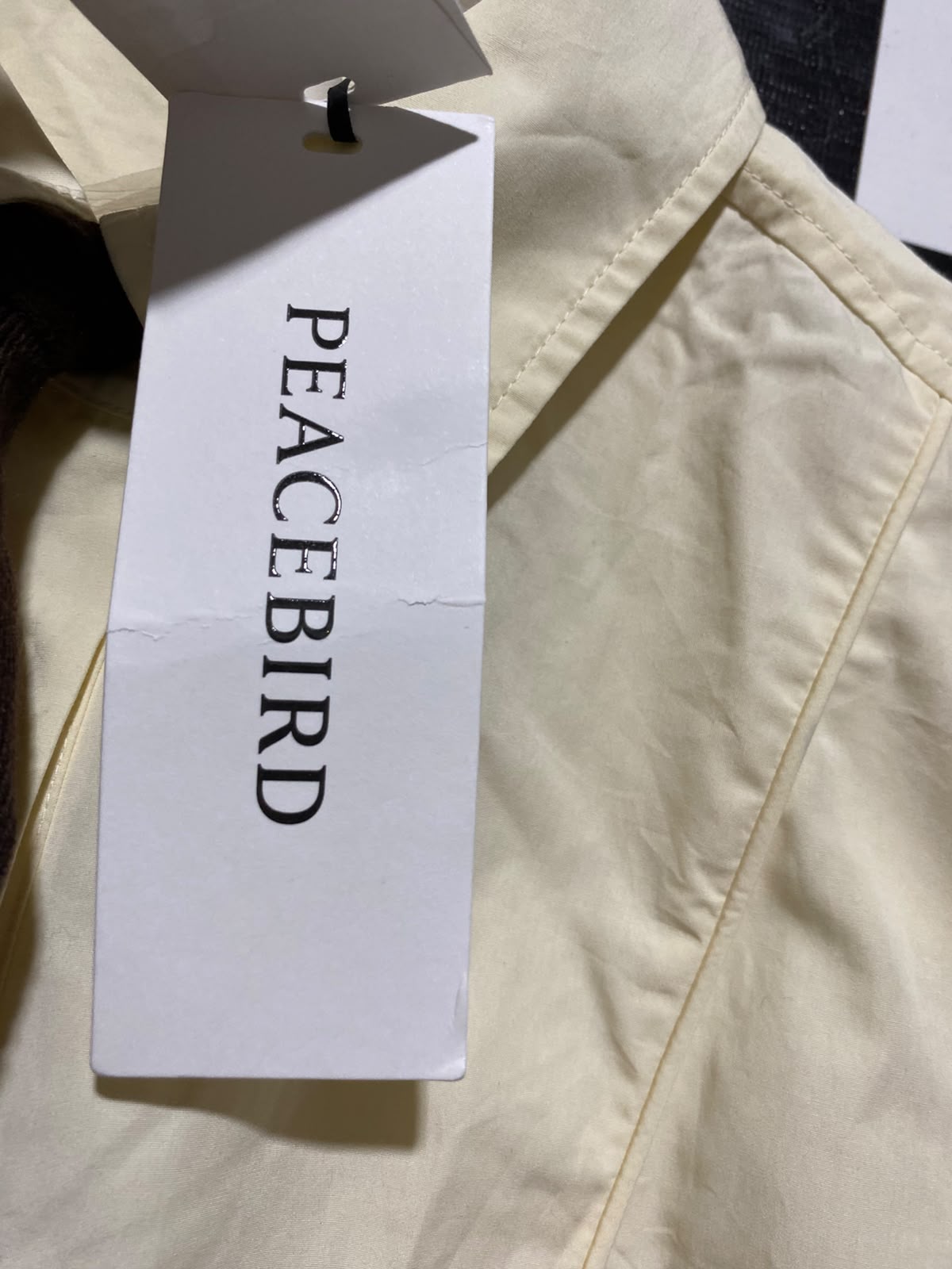 PEACEBIRD |M| BUST 20| B38| CHIC CREAM CROPPED BUTTON DOWN SHIRT WITH DETACHABLE TIE