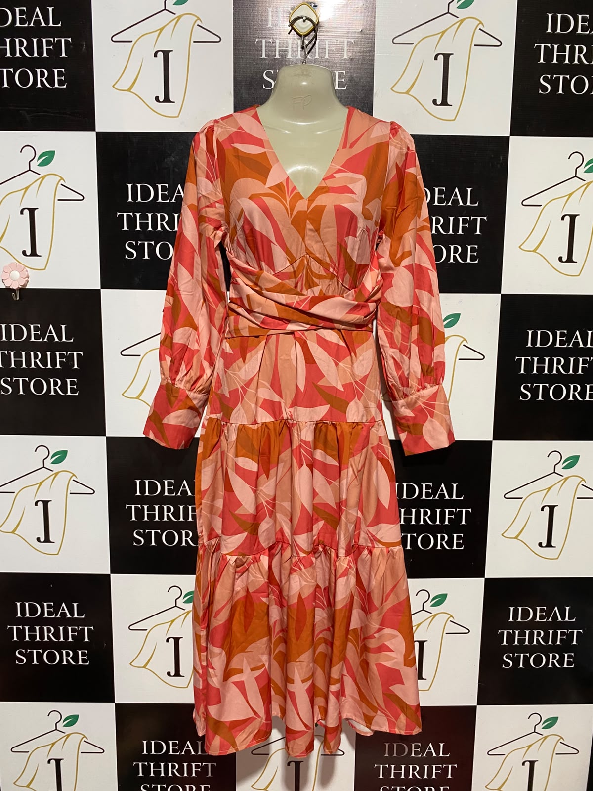 SHEIN |XS| BUST 13| B34| V-NECK TIERED MAXI DRESS WITH WRAP WAIST DETAIL IN CORAL AND PINK LEAF PRINT