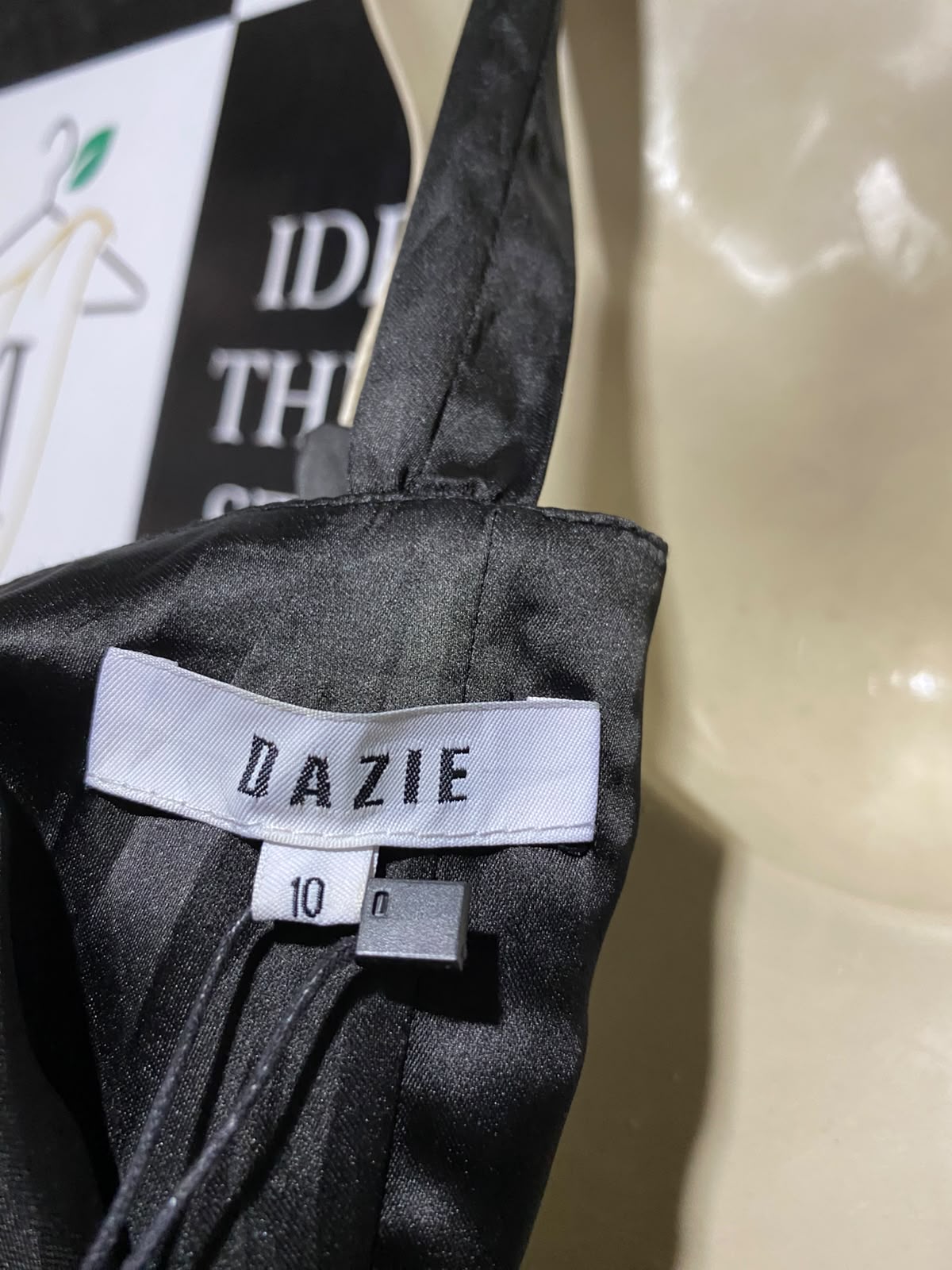 DAZIE |M| BUST 17| B34| BLACK SATIN CORSET STYLE SQUARISH NECKLINE SLEEVELESS TOP
