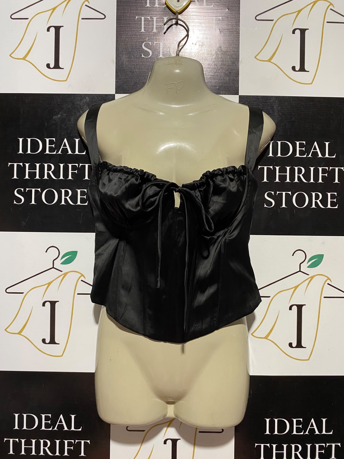 DAZIE |M| BUST 17| B34| BLACK SATIN CORSET STYLE SQUARISH NECKLINE SLEEVELESS TOP