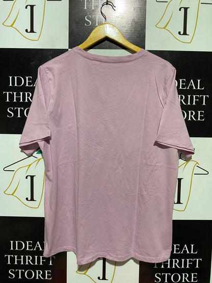 BRILLIANT BASICS |XL| BUST 22| B34| PREMIUM SOLID LILAC V-NECK BASIC TEE