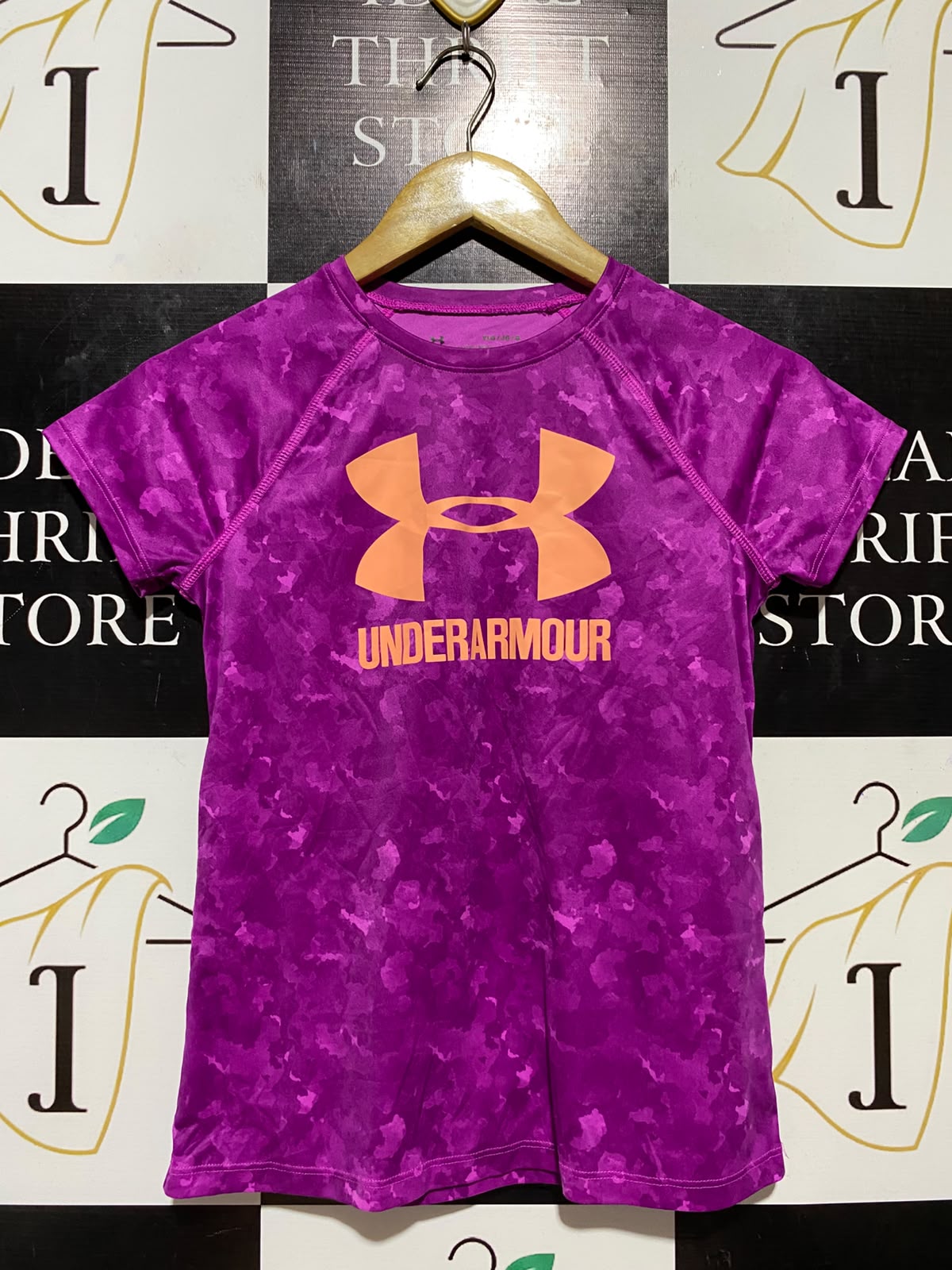 UNDER ARMOUR |L| BUST 16| B33| YOUTH GIRLS HEATGEAR SHORT SLEEVE ATHLETIC T-SHIRT