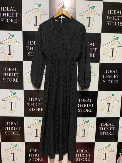 FATMA |M| BUST 18| B33|  WOMEN'S LONG SLEEVE CLIP DOT MIDI DRESS – SOLID JET BLACK