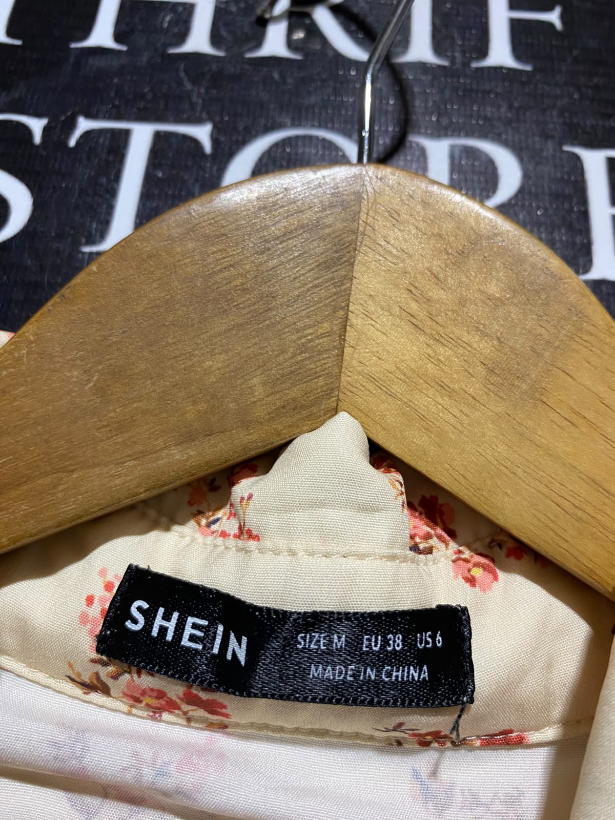 SHEIN |M| BUST 20| B33| WOMEN'S LONG SLEEVE BUTTON-UP BLOUSE