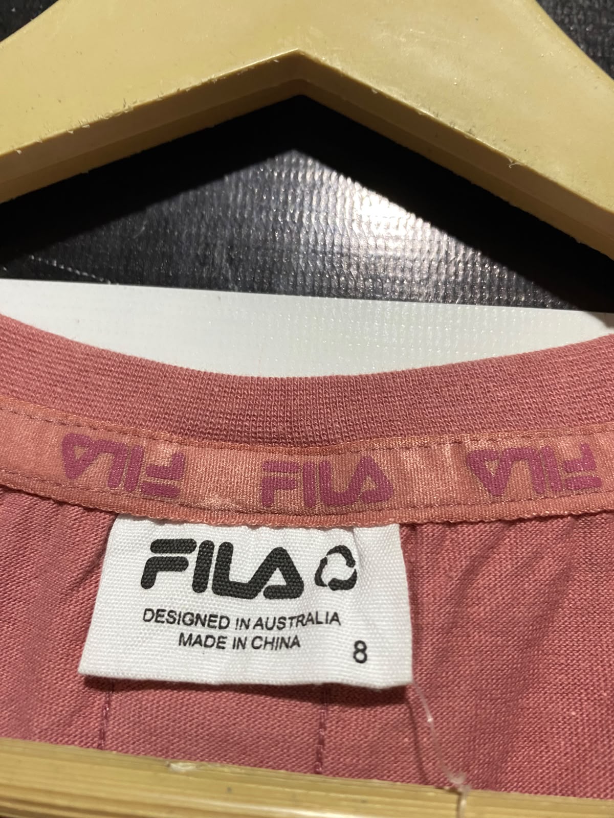 FILA |S| BUST 20| A10|  WOMEN'S INTERNATIONAL SPORT 1911 CROPPED ATHLETIC T-SHIRT – DUSTY ROSE PINK